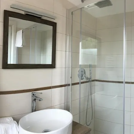 Hotel Fini
