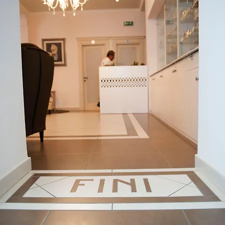 Fini Hotel 3*